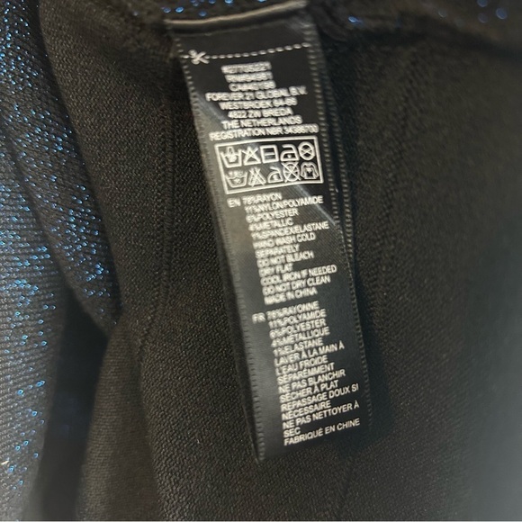 NWT Forever 21 Blue Metallic Sleeveless Geometric Bodycon Mini Dress Size Small - Picture 9 of 9